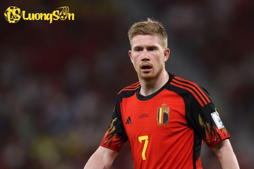 Napoli là nơi phù hợp để Kevin De Bruyne hướng đến World Cup 2026, thậm chí là Euro 2028. Napoli là nơi phù hợp để Kevin De Bruyne hướng đến World Cup 2026, thậm chí là Euro 2028.