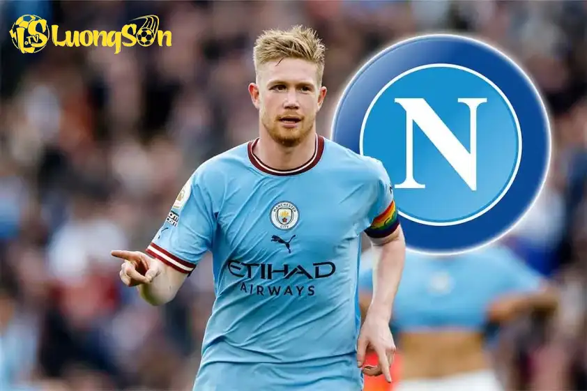Khám Phá Điều Khoản Hợp Đồng Mới Của Kevin De Bruyne Với CLB Napoli 1 Kevin De Bruyne sẽ nhận được tổng cộng 27 triệu euro nếu đến Napoli.