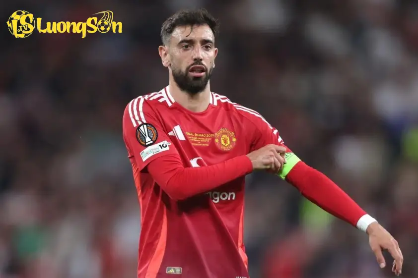 "Các Ngôi Sao Manchester United Nỗ Lực Thuyết Phục Bruno Fernandes Ở Lại" 1 Bruno Fernandes được cho là sẽ rời Manchester United.