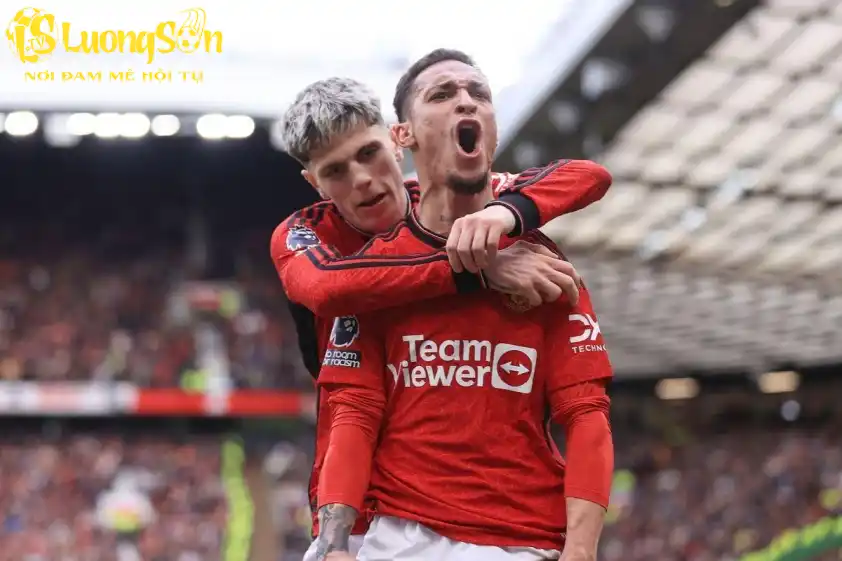 Antony và Garnacho dự kiến sẽ rời Manchester United hè này.